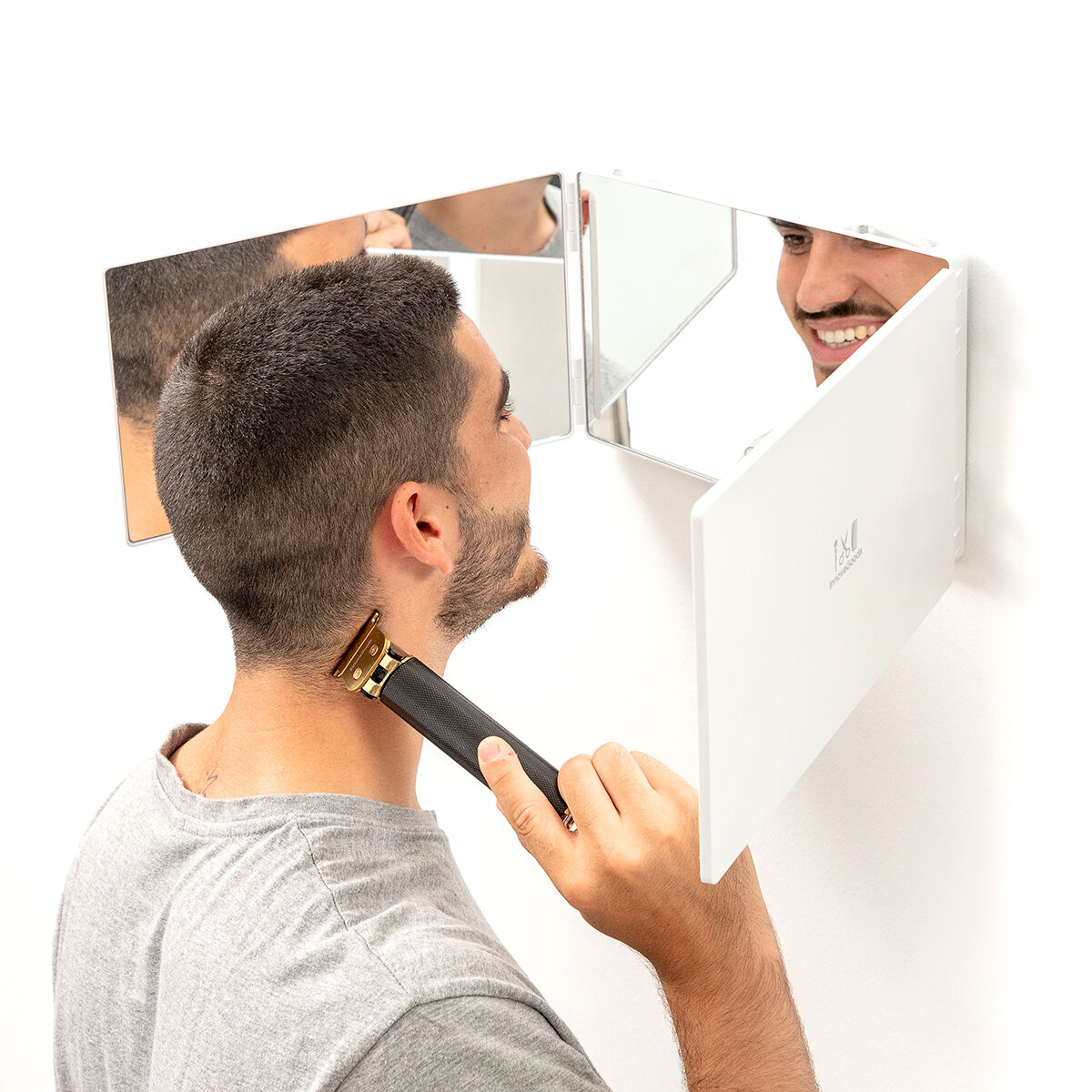 Огледало за баня с LED светлина и 360º визия SelfKut InnovaGoods