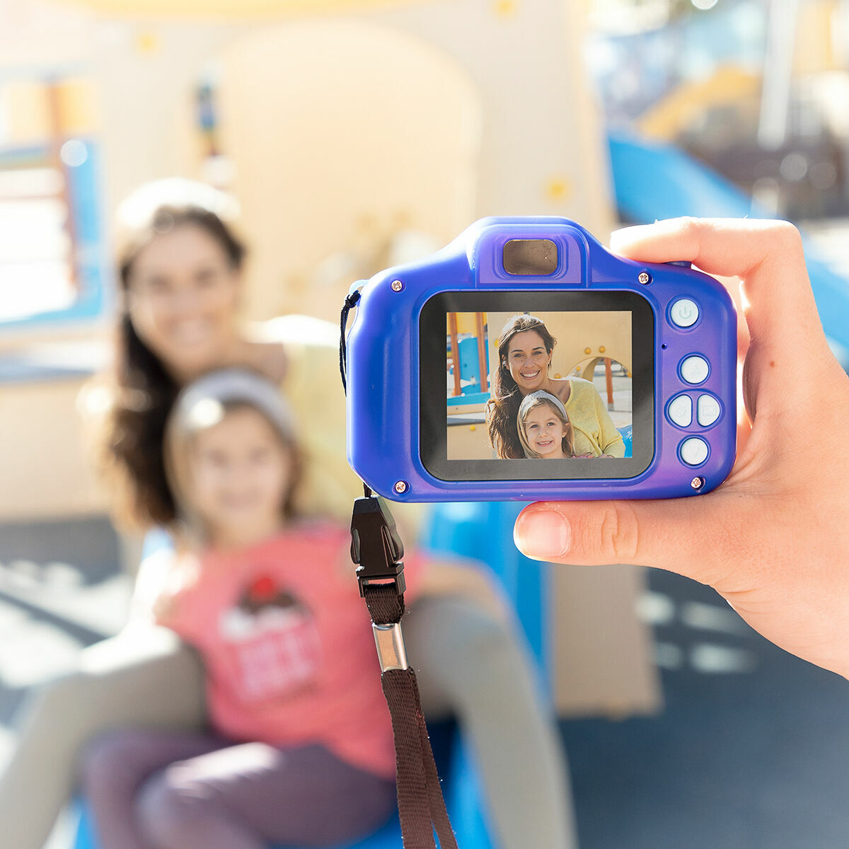 Акумулаторен Цифров Фотоапарат за Деца с Игри Kiddak InnovaGoods