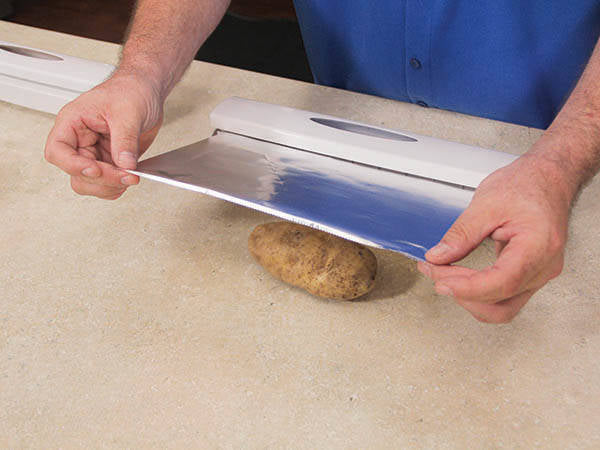 кухненско фолио диспенсър нож тв нож
