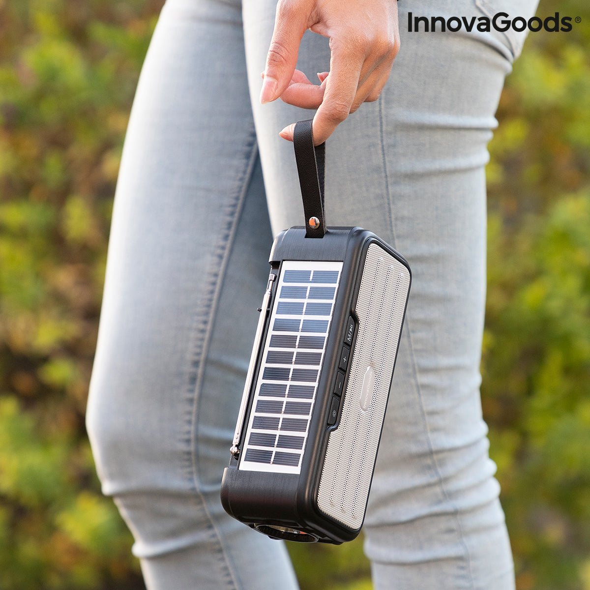 Безжична Тонколона със слънчево Зареждане и LED фенерче Sunker InnovaGoods - ELIARD.BG